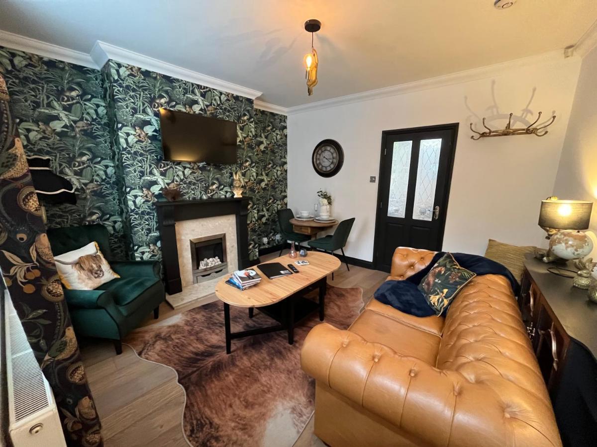 Contemporary & Chic Inner Terrace 5 Mins From Barnsley Town Centre Eksteriør billede